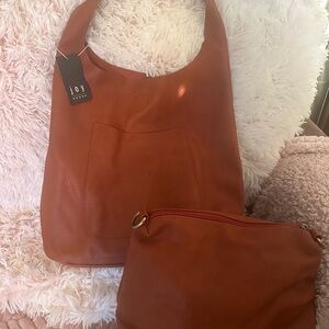 Joy Susan Saddle Slouch Set